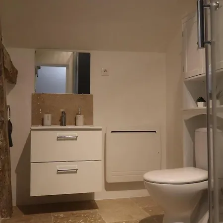 Independant Apartment *